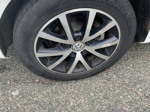 Used 2018 Volkswagen Jetta SE FWD image 7