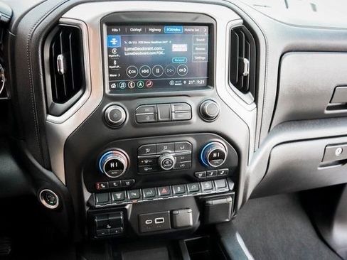 Used 2021 Chevrolet Silverado 2500 LTZ w/ LTZ Convenience Package AWD/4WD image 20