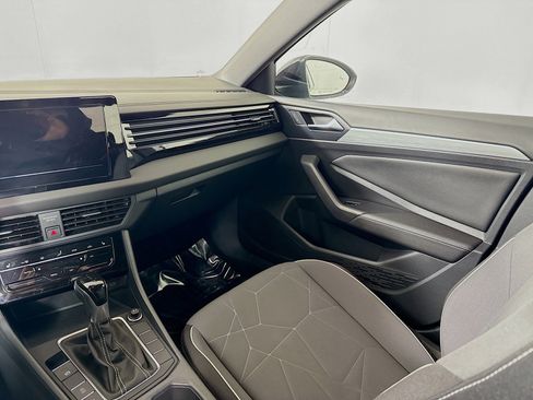 Used 2025 Volkswagen Jetta Sport image 22