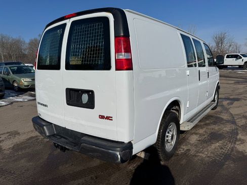 Used 2017 GMC Savana 2500 image 5