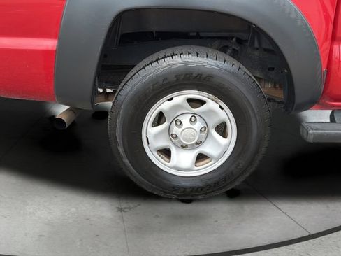 Used 2015 Toyota Tacoma PreRunner w/ Convenience Package RWD image 33