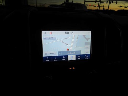 Used 2019 Ford F150 Lariat w/ Equipment Group 502A Luxury image 29