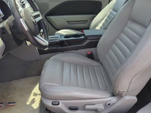 Used 2007 Ford Mustang GT RWD image 9
