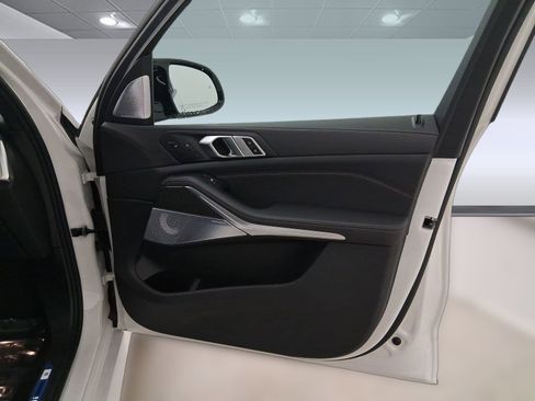 New 2026 BMW X5 M60i image 30