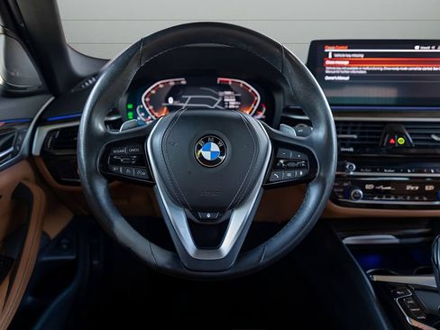 Used 2023 BMW 530i xDrive w/ Premium Package AWD/4WD image 31