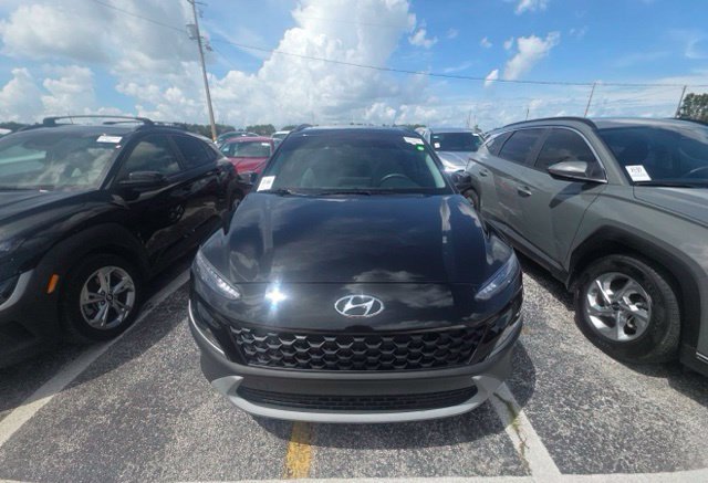 Certified 2023 Hyundai Kona SEL w/ Convenience Package AWD/4WD image 2