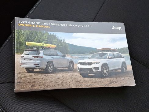 Used 2023 Jeep Grand Cherokee L Laredo w/ Luxury Tech Group I image 26