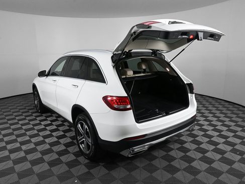 Used 2018 Mercedes-Benz GLC 300 image 32