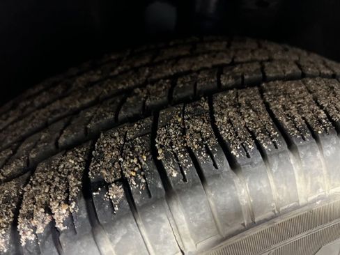 Used 2025 Chrysler Pacifica Select image 35