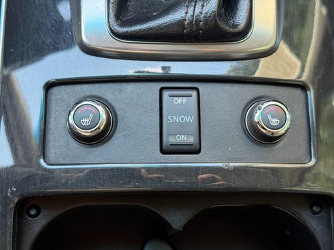 Used 2014 INFINITI QX70 2WD w/ Premium Package image 32
