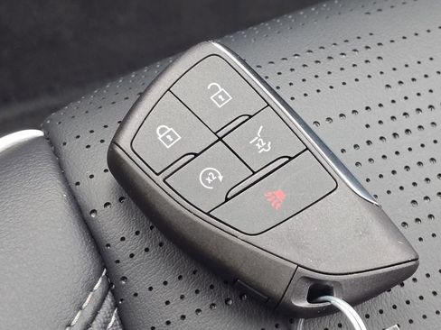 Certified 2025 Buick Enclave Sport Touring image 20