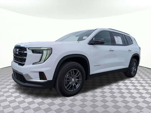 Used 2025 GMC Acadia Elevation image 6