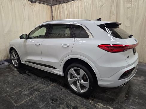 Used 2025 Audi Q5 Premium Plus w/ Premium Plus AWD/4WD image 9