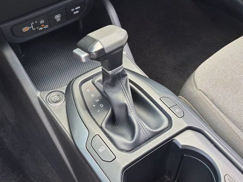 Used 2025 Kia K4 LXS FWD image 19