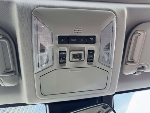 Used 2024 Toyota RAV4 XLE image 33