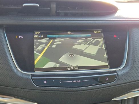 Used 2018 Cadillac XT5 Luxury w/ Driver Awareness Package image 29