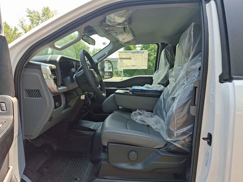 New 2025 Ford F350 XL w/ XL Chrome Package image 14