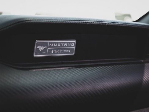 Used 2016 Ford Mustang Coupe image 13