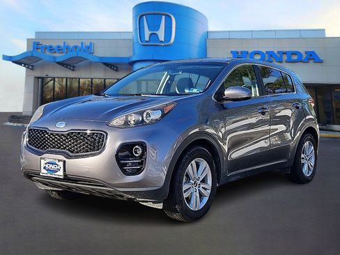 Used 2018 Kia Sportage LX image 3