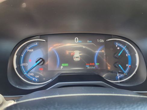 Certified 2025 Toyota RAV4 XLE AWD/4WD image 18