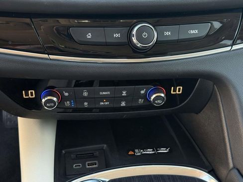 Used 2023 Buick Enclave Avenir w/ Avenir Technology Package image 10