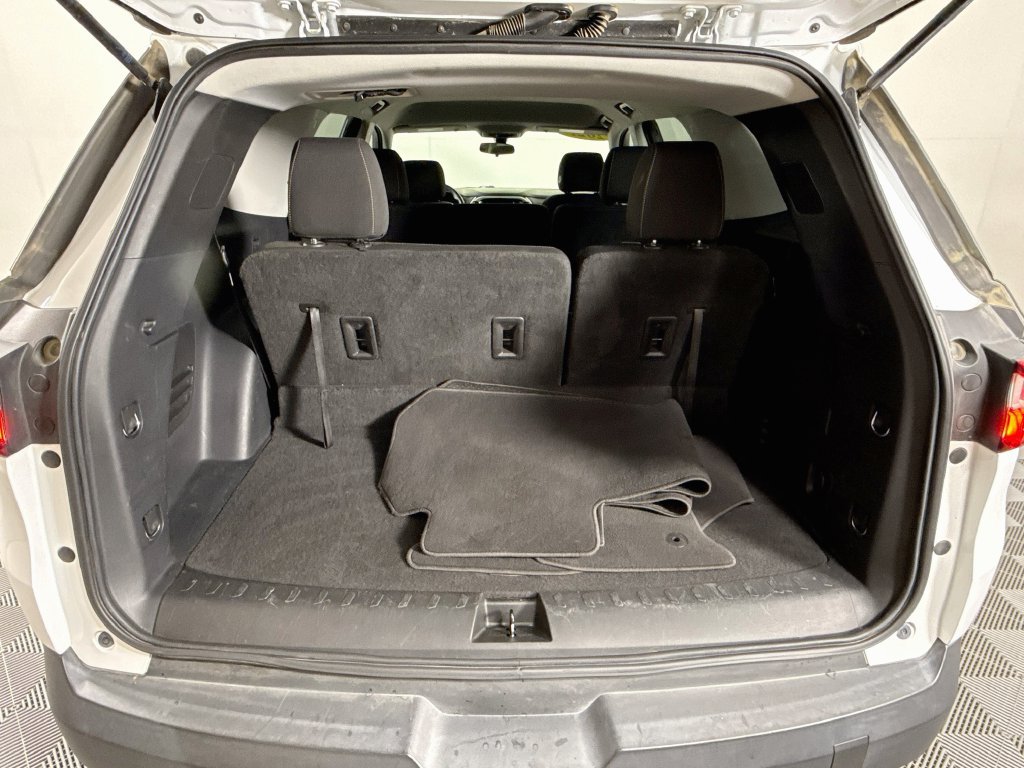 Used 2021 Chevrolet Traverse LS w/ LPO, Cargo Package FWD image 24