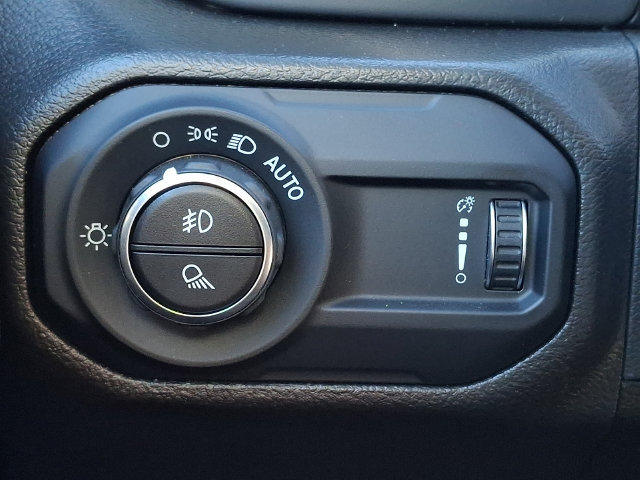 Used 2023 Jeep Gladiator Sport AWD/4WD image 24
