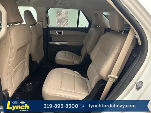 Used 2024 Ford Explorer XLT w/ Equipment Group 202A AWD/4WD image 21