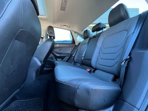 Certified 2025 Volkswagen Jetta SEL image 12