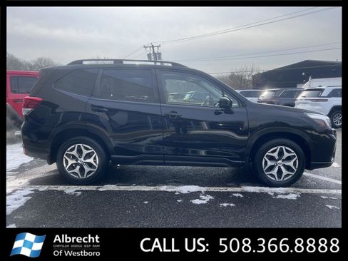 Used 2019 Subaru Forester Premium image 6