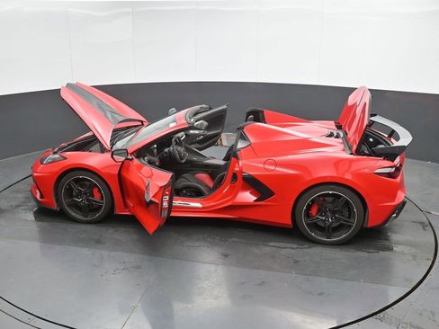 Used 2022 Chevrolet Corvette Stingray Premium Conv w/ Z51 Performance Package RWD image 51