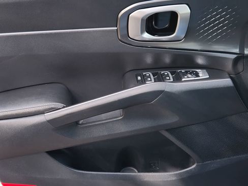 Used 2023 Kia Sorento S w/ Panoramic Sunroof Package FWD image 23