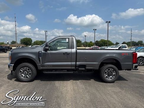 New 2025 Ford F250 XLT image 5