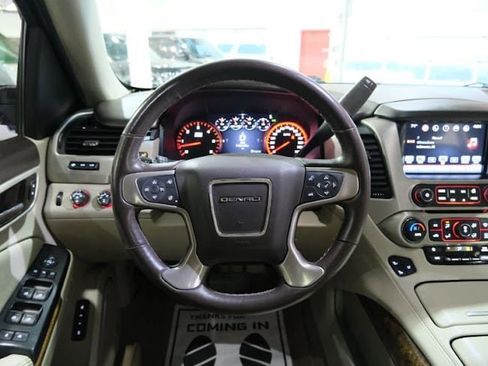 Used 2016 GMC Yukon Denali w/ Open Road Package image 32