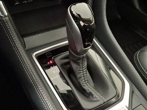 Used 2024 Subaru Forester Limited image 17