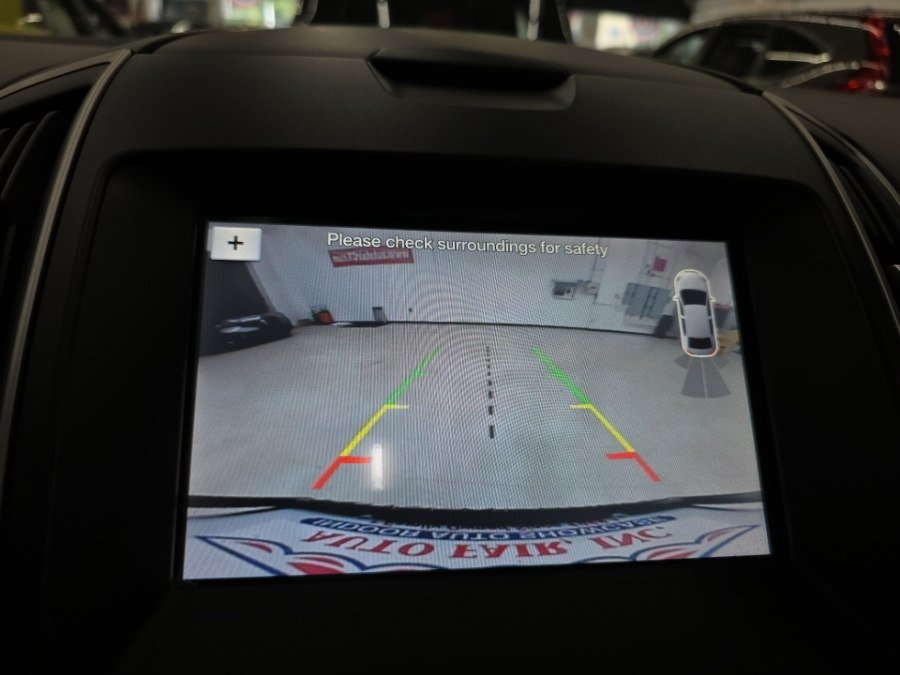 Used 2019 Ford Edge SEL w/ Equipment Group 201A AWD/4WD image 23