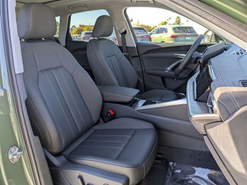 New 2025 Audi Q5 Premium image 10