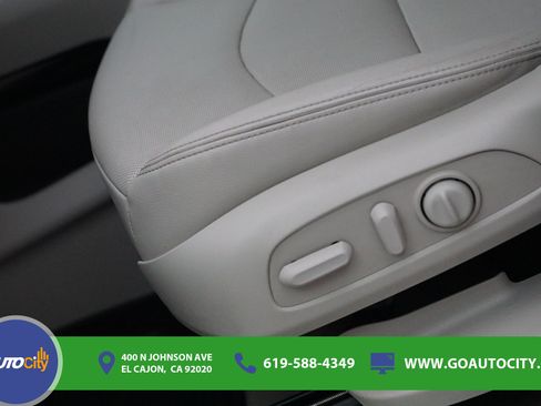 Used 2018 GMC Terrain Denali w/ Driver Alert Package II FWD image 18