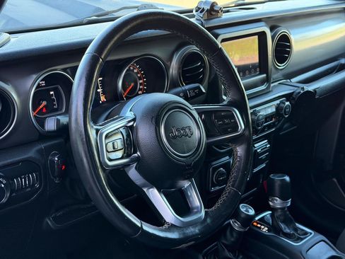 Used 2020 Jeep Gladiator Sport w/ Quick Order Package 24S AWD/4WD image 16