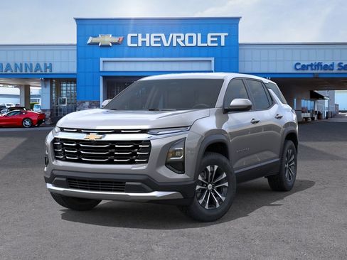 New 2025 Chevrolet Equinox LT FWD image 7