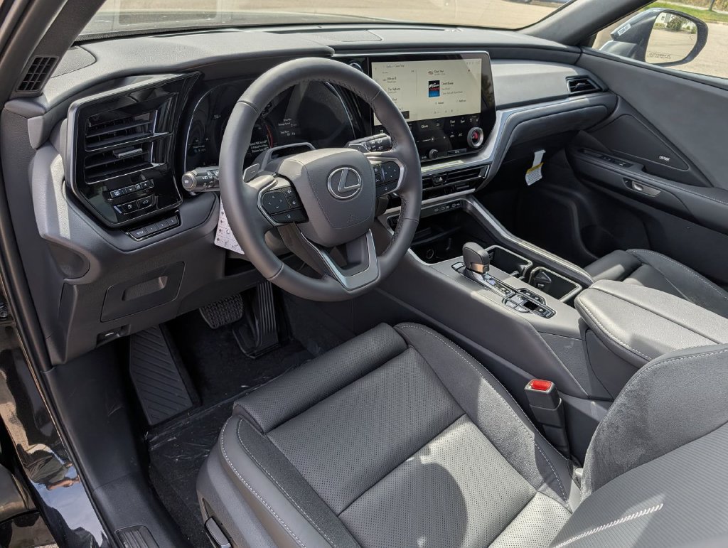 Used 2026 Lexus TX 350 AWD w/ Technology Package image 10
