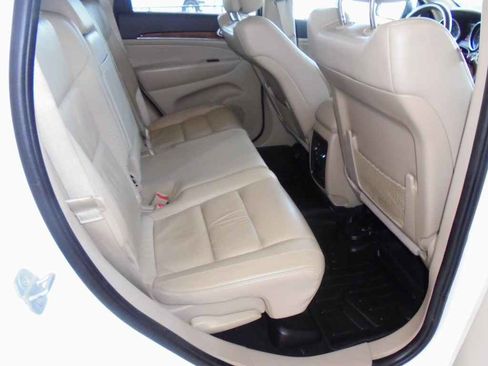 Used 2013 Jeep Grand Cherokee Limited w/ Trailer Tow Group RWD image 10