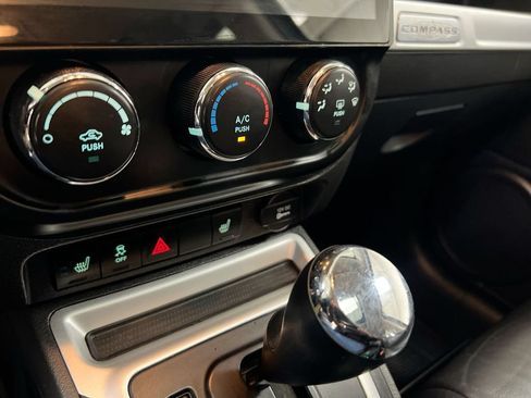 Used 2017 Jeep Compass High Altitude FWD image 14