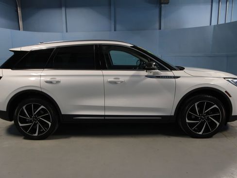 Used 2024 Lincoln Corsair Reserve w/ Equipment Group 201A AWD/4WD image 33