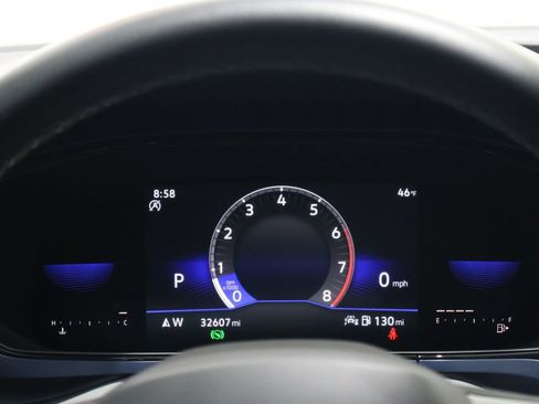 Used 2022 Volkswagen Taos SE w/ Panoramic Sunroof Package image 18