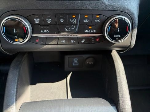 Used 2023 Ford Escape Active AWD/4WD image 31