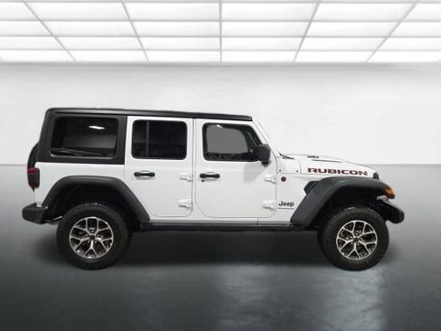 Used 2026 Jeep Wrangler Unlimited Rubicon image 3