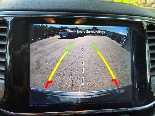 Certified 2020 Jeep Grand Cherokee Overland AWD/4WD image 14
