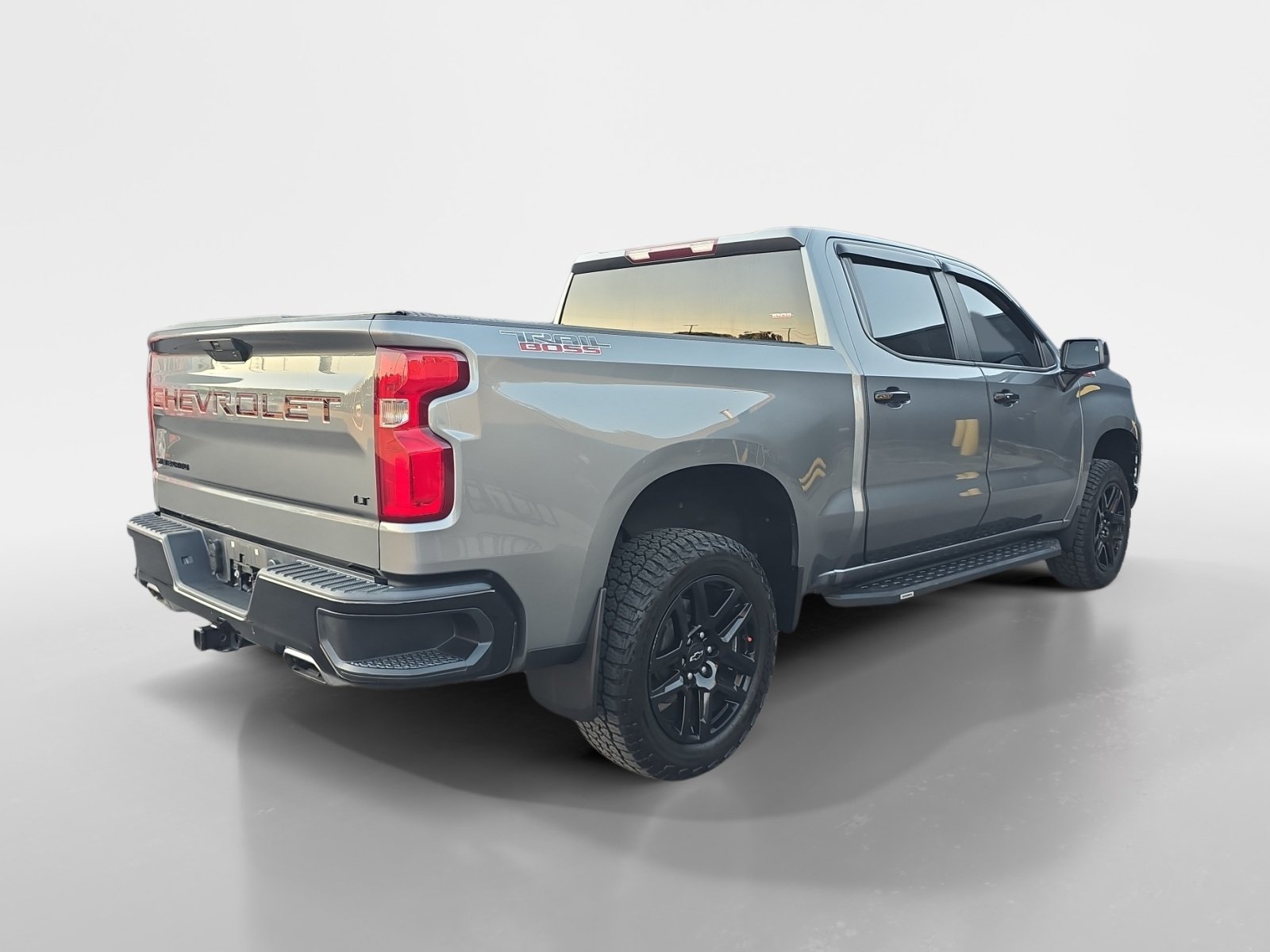 Used 2021 Chevrolet Silverado 1500 LT Trail Boss w/ LPO, Dark Essentials Package AWD/4WD image 6