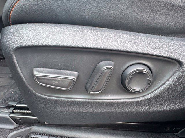Used 2023 Toyota Sienna XSE AWD/4WD image 22